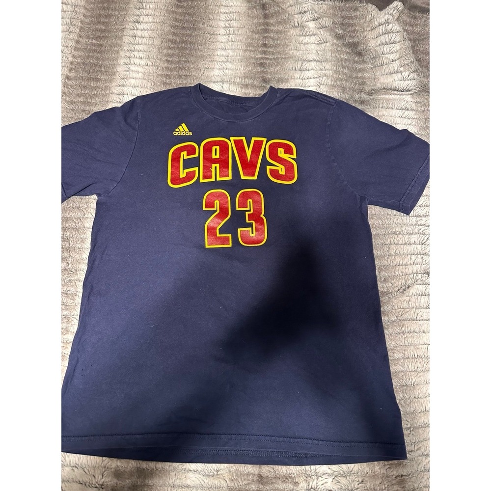 Cavaliers Lebron James tee youth